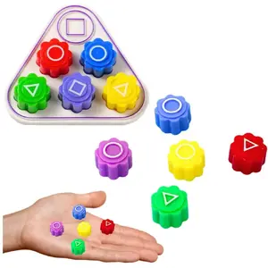 Набор фишек для игры Gonggi LEANToys — 5 пластиковых счётчиков с подставкой для игры на ловкость