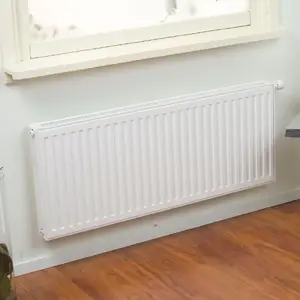 Radiator Purmo Thermrad Super8 Compact 21 — 1499 W, HxW 700×1000 mm, 8 connections, includes brackets and air vent screw