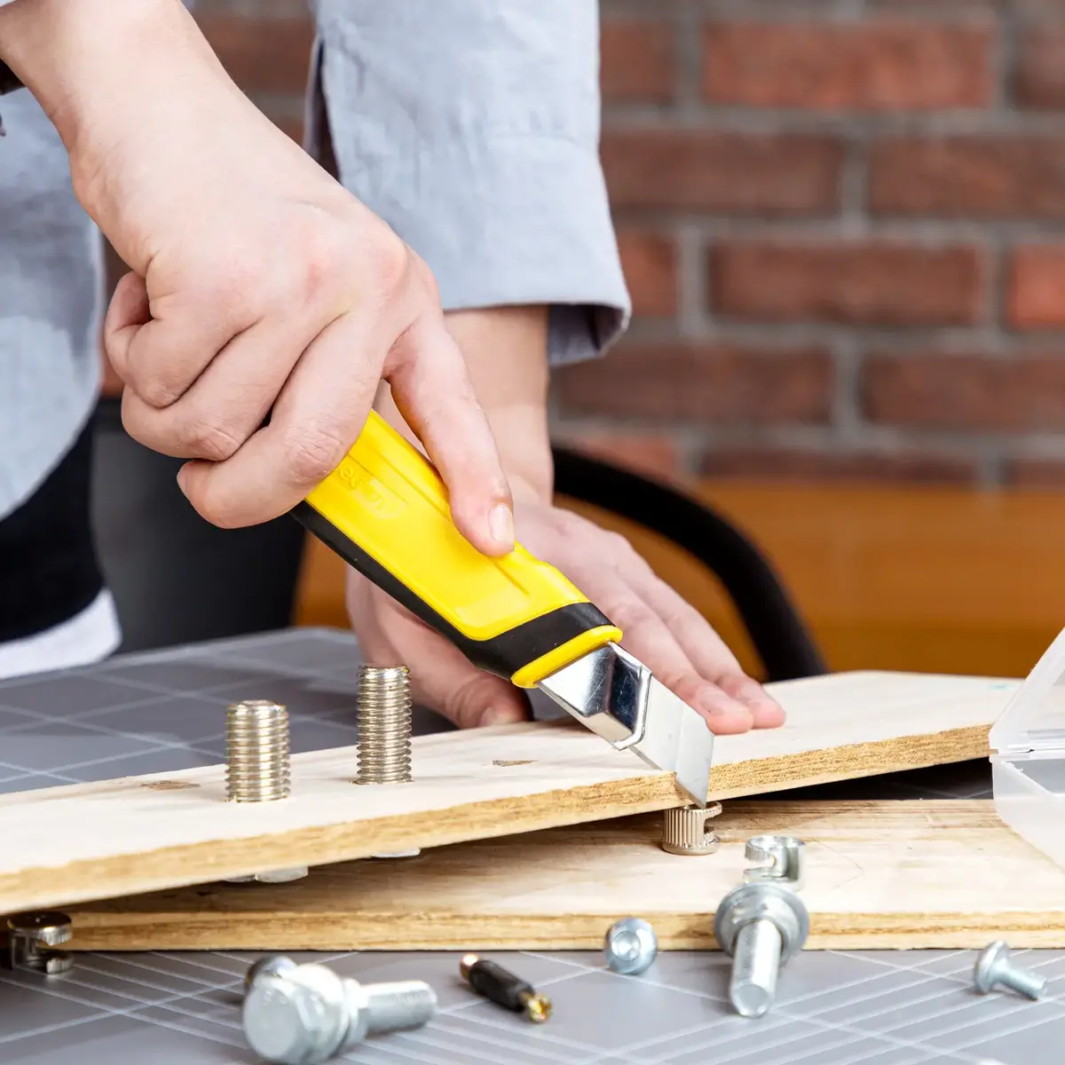DELI EDL018Z универсальный нож Photo 3