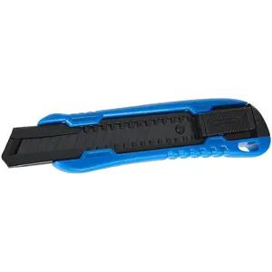 Wallpaper knife GEKO 100 x 18 x 0.5 mm ABS handle SK4 blade – display box packaging