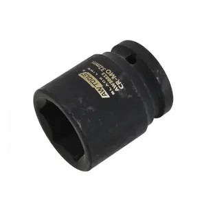 Головка 1/2" AWTools 32 мм длинная Black Line (AW38256BL)