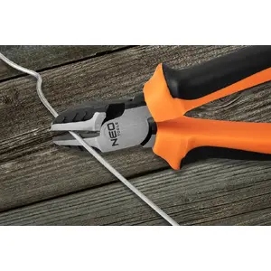 Плоскогубцы NEO tools 01-157, длина 180 мм, вес 258 г