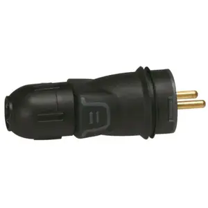 Power plug adapter Legrand 050444 — single-piece adapter for electrical outlets