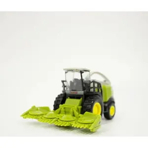 Icom mechanical toy combine harvester model — 13 cm, single piece