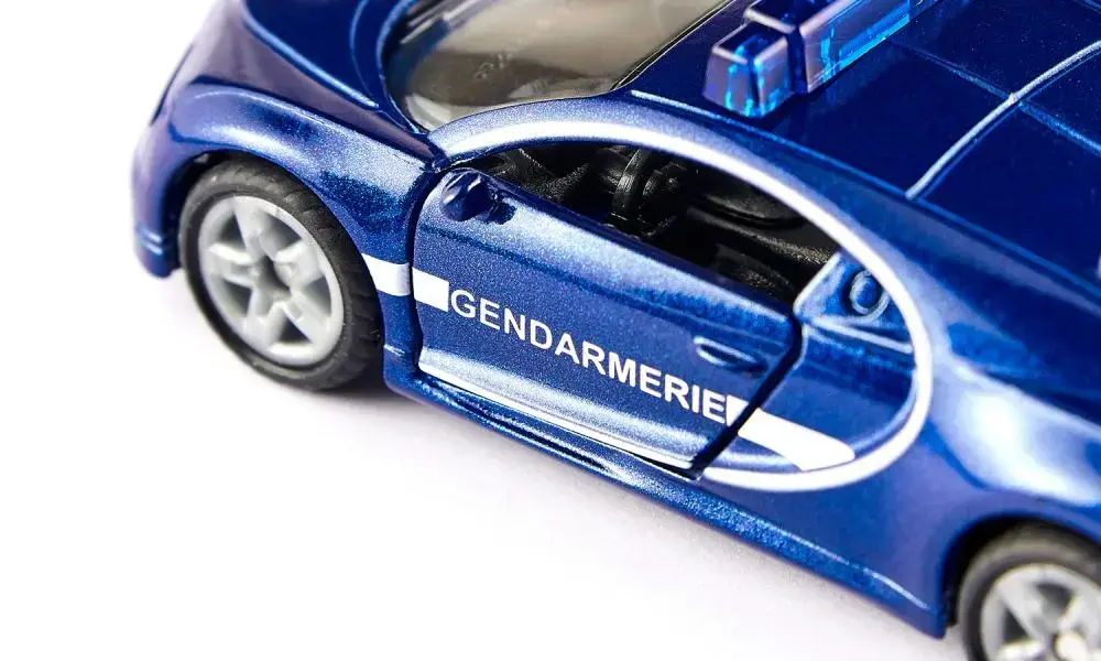 Siku Bugatti Chiron Gendamerie toy car Photo 2
