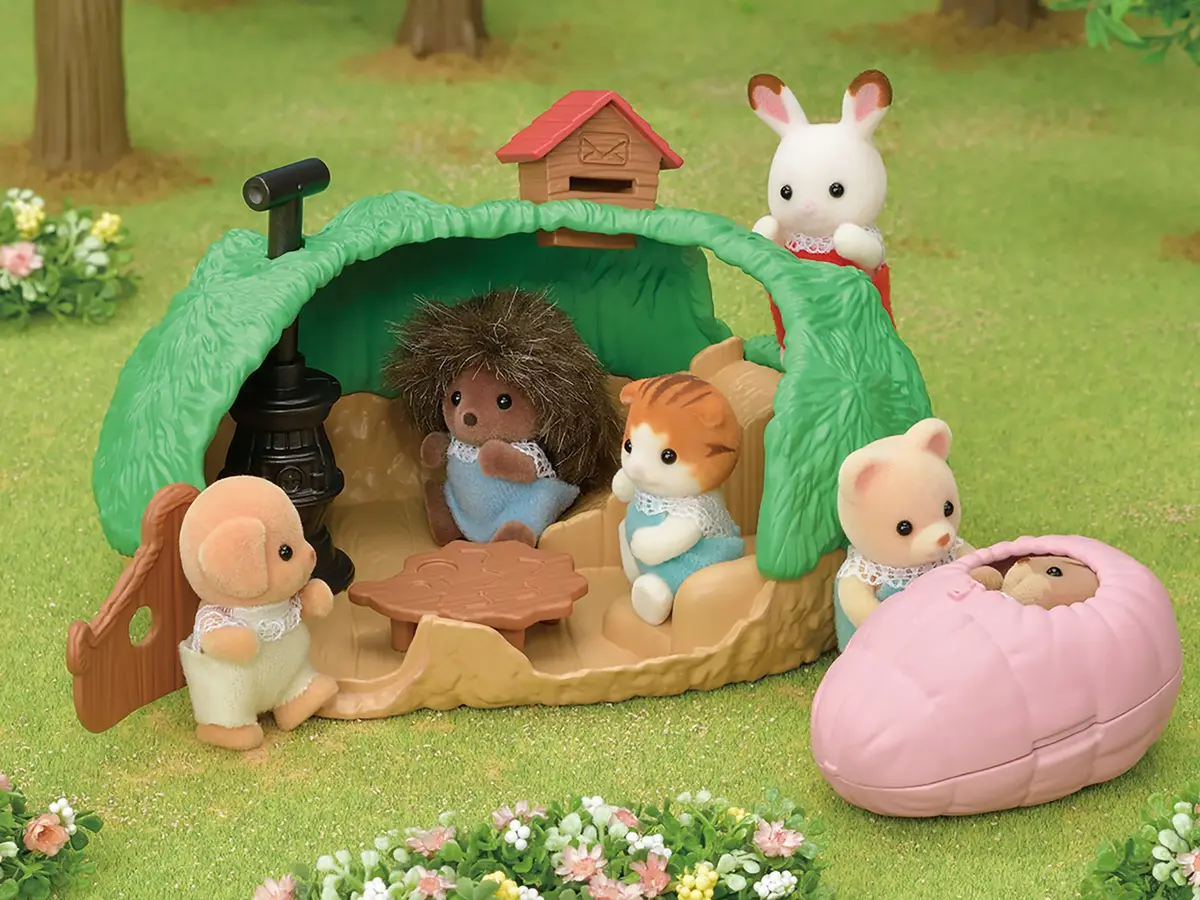 Epoch Sylvanian Families Baby Hedgehog Hideout Photo 6