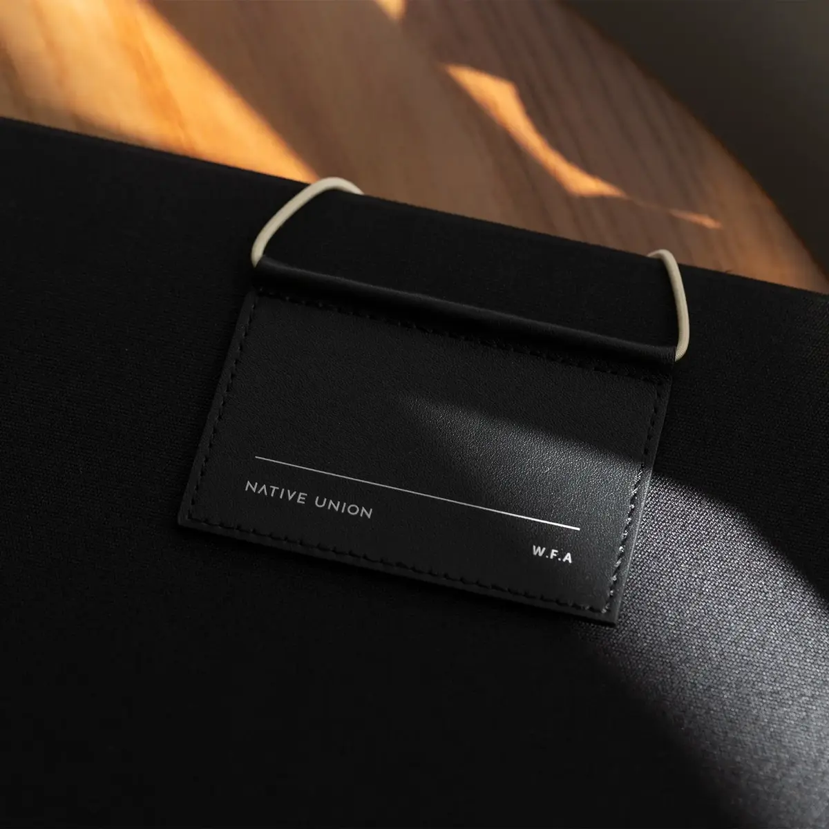 Native Union W.F.A FOLIO-BLK-13 Photo 5