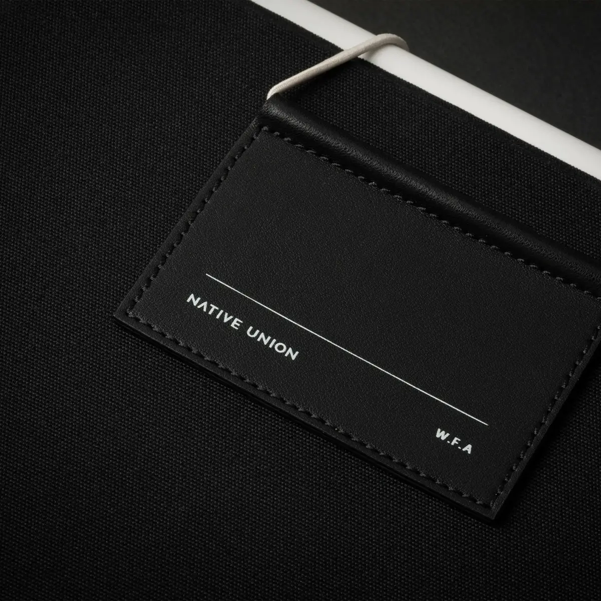Native Union W.F.A FOLIO-BLK-13 Photo 8
