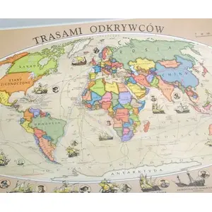 Zachem Podkładka – map-themed desk pad featuring routes of Polish explorers