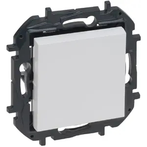Single-pole switch Legrand Niloe Step 10A — white (model 863101B)