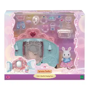 Lelle Epoch Sylvanian Families 5758 — plastmasa, augstums 154 mm, daudzkrāsaina