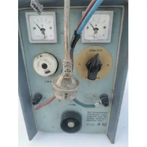 Līdzinātājs Schneider Electric NG 602-01 DE — ieeja 230V AC, izejas 12V AC un 23.3V DC