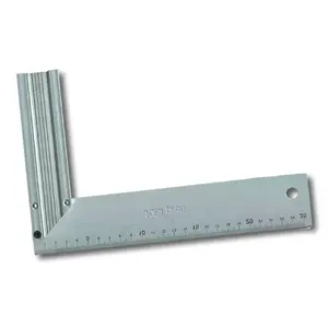 Alumīnija galdnieka līmeņrādis JOBIprofi 300 mm modelis W13330