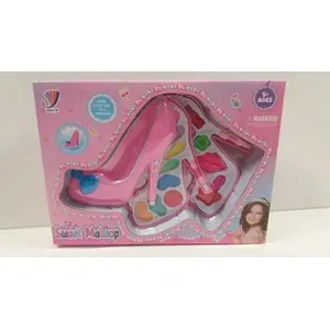 Big Toys Doll Makeup Set in Shoe Case