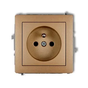 Розетка электрическая Karlik 8DGP-1z, 250 В, 16 A, IP20