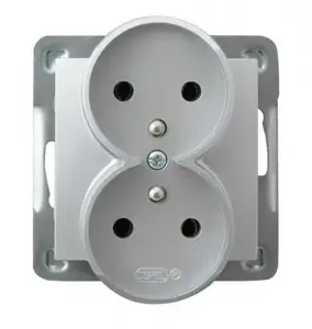 Розетка Ospel GP-2YRZ/m/18 — 16 A, IP20, серебристая, 71×71×45 мм