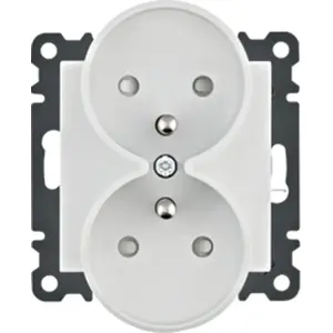 Розетка с заземлением Hager WL1340 двойная с шторкой 16A 250VAC белая