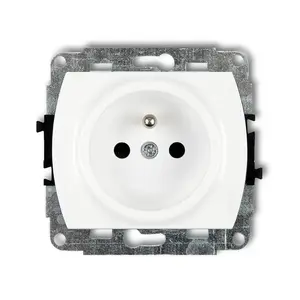 Розетка Karlik GP-1z, 16 A, 250 V, IP20