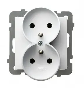 Розетка Ospel GP-2GRZ/m/00 — 16 A, IP20, белая, 71×71×48 мм