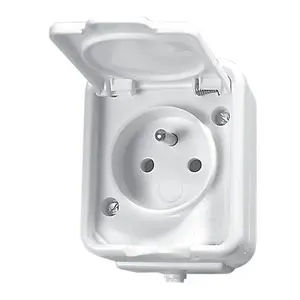 Герметичное 1-постовое Schneider Electric Cedar гнездо с выключателем/розеткой 16A IP44 белое NT130H01