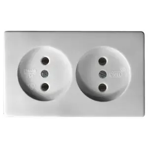 Розетка Ospel GW-2K/00 — 16 A, IP20, белая, 65×26×105 мм