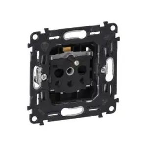Розетка Legrand Valena Allure одинарная с шторкой 753084