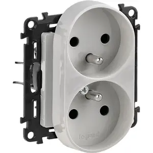 Двойная розетка Legrand Valena Life 16A алюминий (модель 753390)