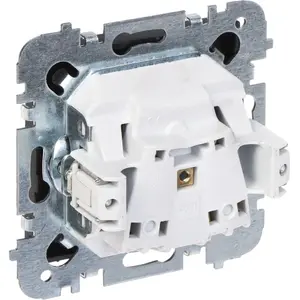 Розетка электрическая ELEKTROPLAST SANTRA/4133-19/EPN 230В 16А одиночная