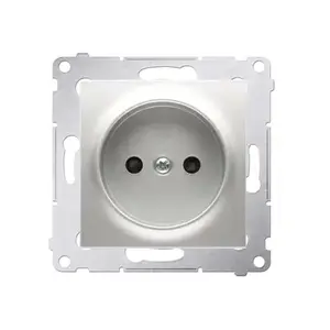 Розетка Kontakt-Simon DG1Z.01/43, 250 В, IP20, пластиковый корпус, 75×75×40 мм, серебристая