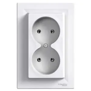 Dubultā kontaktligzda Schneider Electric EPH9700221 balta — iebūvējama, 2 vietu