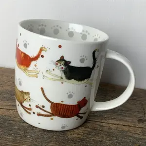 Кружка GiftWorld Kubek M04 — керамическая кружка с рисунком котов