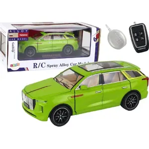 RC car LEANToys 1:24 scale aluminium model, color green