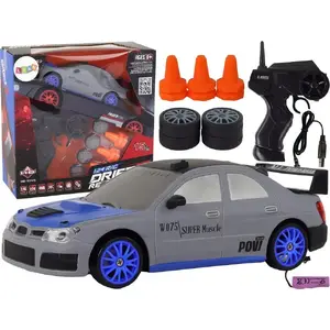 Toy RC Sports Car LEANToys 1:24 Scale Gray with Replaceable Wheels