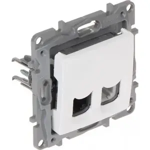 Розетка Legrand Niloe LE-764570 с гнёздами RJ-11 и RJ-45