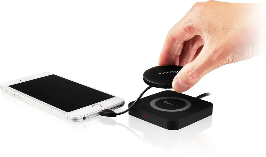 LUXA2 S100 Indoor USB Charger 5V 1A Photo 7