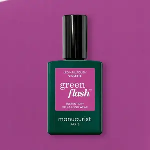 Nail lacquer Yves Saint Laurent Violette 15 ml — Gel-style LED formula