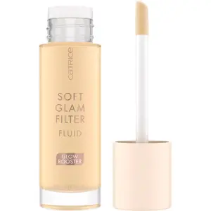Liquid foundation Catrice Soft Glam Filter Fluid 30 ml, shade 010 Fair-Light