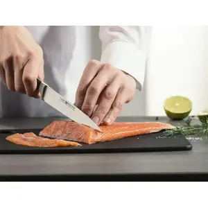 Fillet Knife Wüsthof CLASSIC 16 cm — high-carbon stainless steel blade, narrow flexible profile