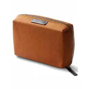 Organizer for mobile accessories Skrzynkazdrewna Bellroy Tech Kit Compact (bronze)