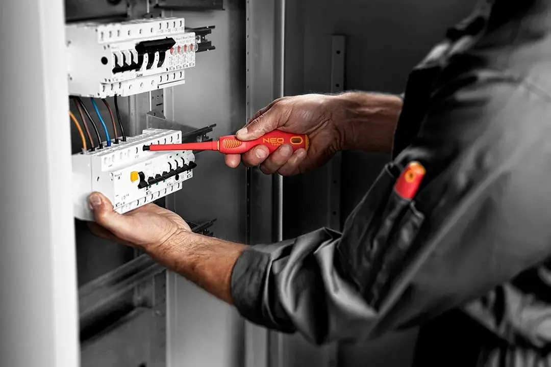Ручная отвертка NEO tools 04-055 Photo 3