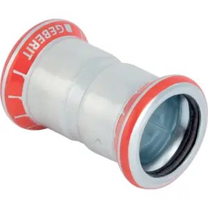 Šļūtenes savienotājs Geberit 22006 — oglekļa tērauds, dziļums 10 mm, platums 62 mm, 1 gab.