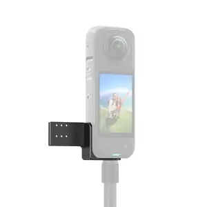 Cold shoe piederums Insta360 — modelis P.X2SYLU02, melns, ietver 3.5 mm audio kabeli un RØDE Wireless GO cold shoe