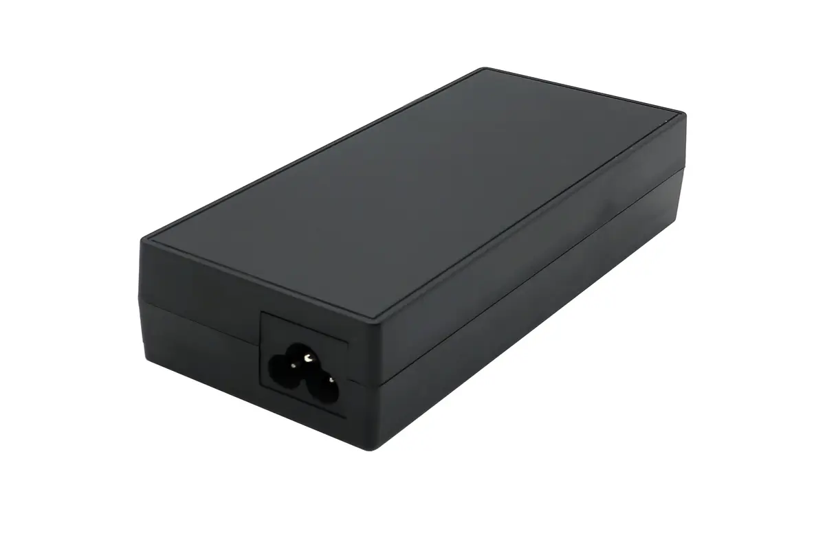 Origin BTI 100W USB-C AC Adapter Photo 3