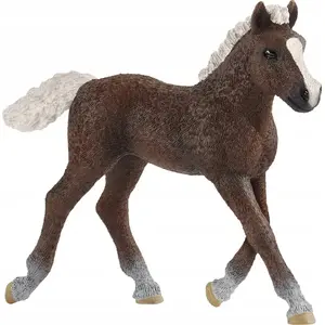 Фигурка Schleich 17077 — жеребёнок шварцвальдской породы, раскрашенная пластиковая модель