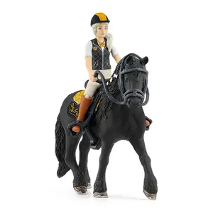 Набор фигурок Schleich HORSE CLUB Tori & Princess — пластиковая лошадь с наездницей, многоцветный, 5–12 лет