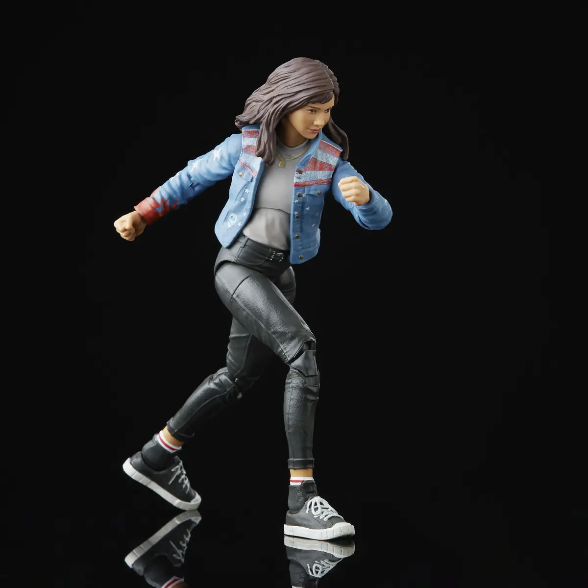 Marvel Legends America Chavez — коллекционная фигурка Photo 9