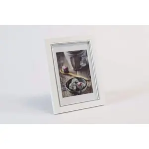 Photo frame Focus Twist White 20×30 cm by focus — portrait/landscape display, wall and tabletop mounting
