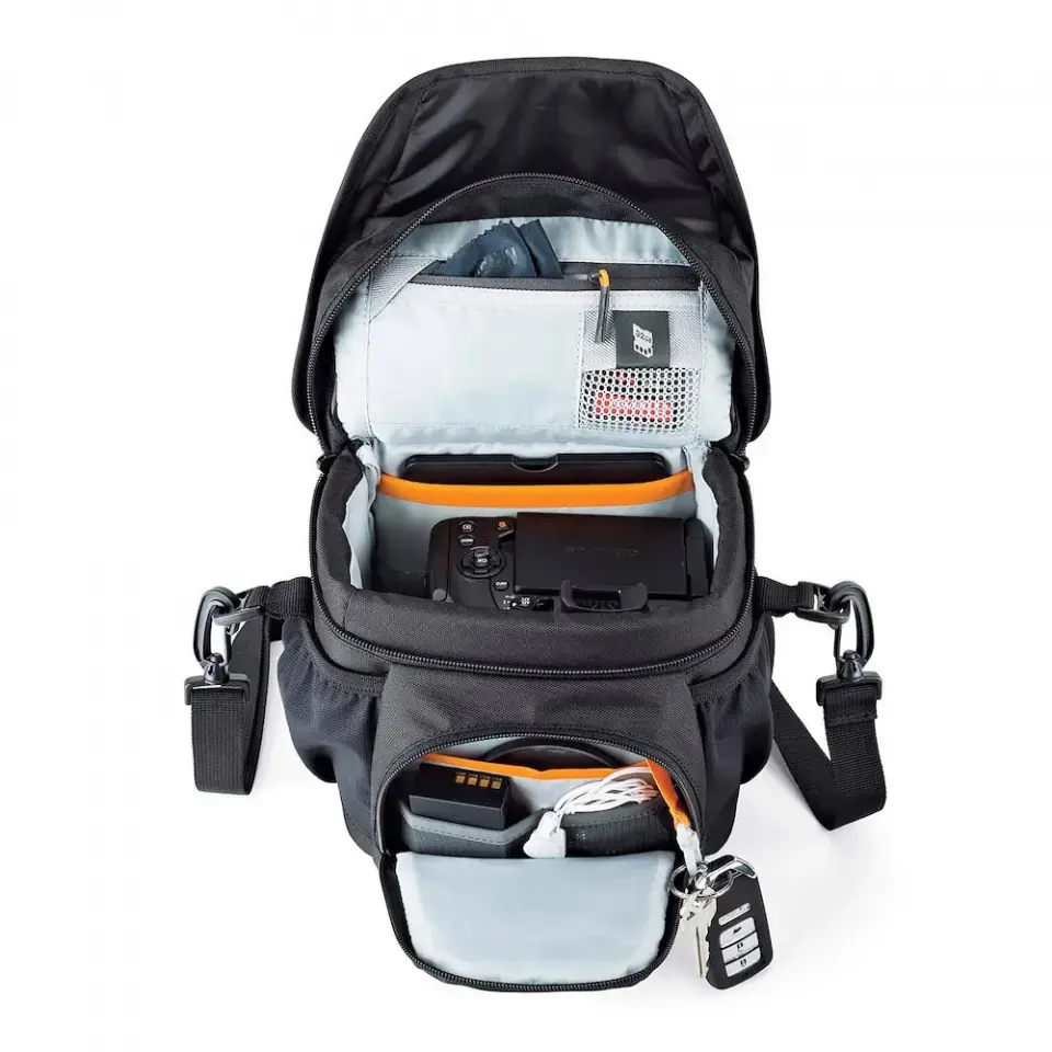 Компактный чехол Lowepro Nova 140 AW II Photo 5