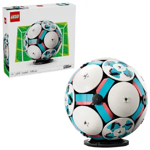 LEGO Editions 43019 Soccer Ball set — 1498 pieces, display model, 210×220×210 mm