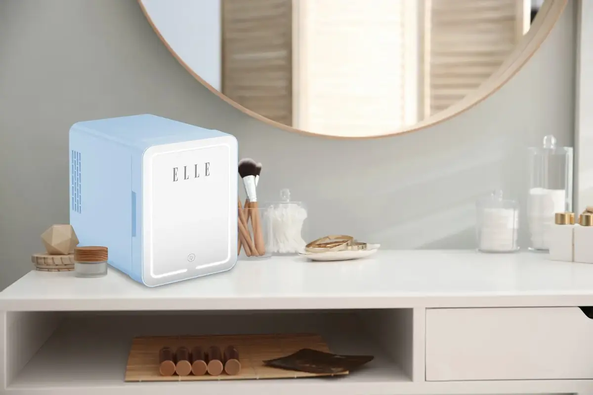 Mini ledusskapis Elle 4 l ar LED spoguli Photo 6